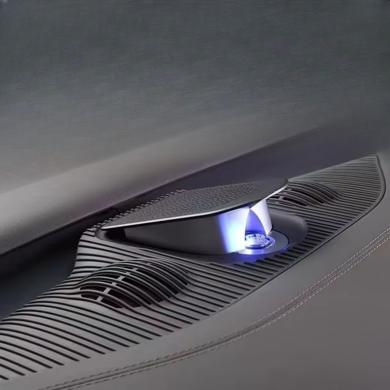 新しく改良された電動リフトアンビエントライトスピーカー、D9 - D.A.D Car Accessories のレビューと価格